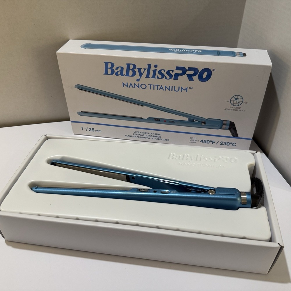 BaByliss Pro nano titanium 1" flat iron straightening iron